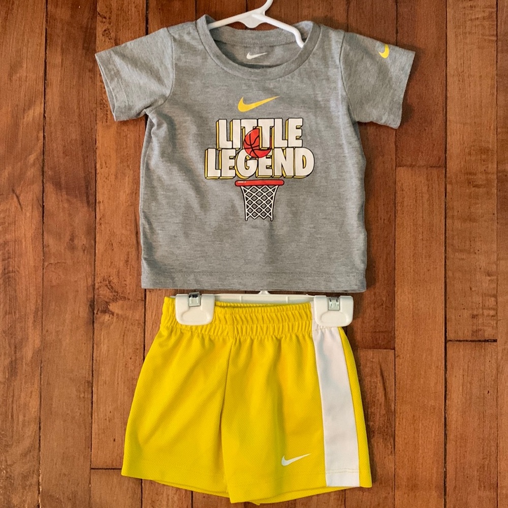 NIKE 12m Outfit